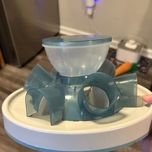 Innovative Blue Cat Feeder Bowl